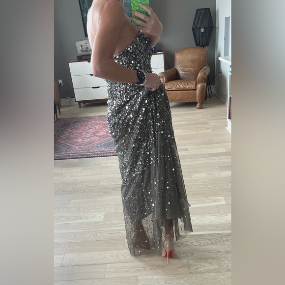 Adrianna Papell Metallic Sequined Strapless Mesh Gown Nude size 4 - Picture 5 of 7